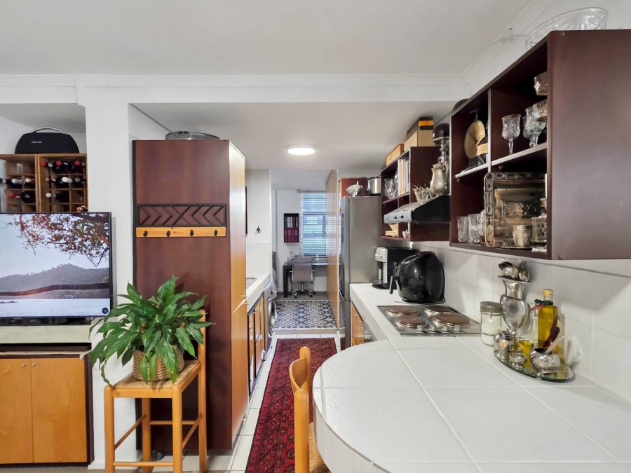 1 Bedroom Property for Sale in Fresnaye Western Cape